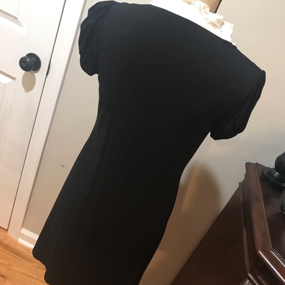 ▪️BCBG Ruffled Neckline Black Dress - Picture 5 of 8